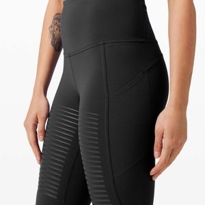 Lululemon Super High Rise Rouge Renegade Tight, 25” size 4